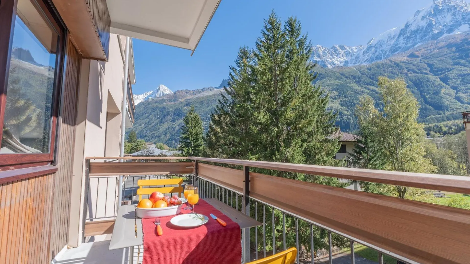 Appartement Lumineux A Chamonix Avec Vue Imprenable Sur Mont Blanc Et Parking France